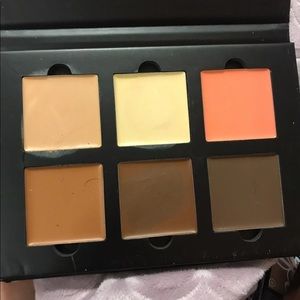 Anastasia Beverly Hills contour kit